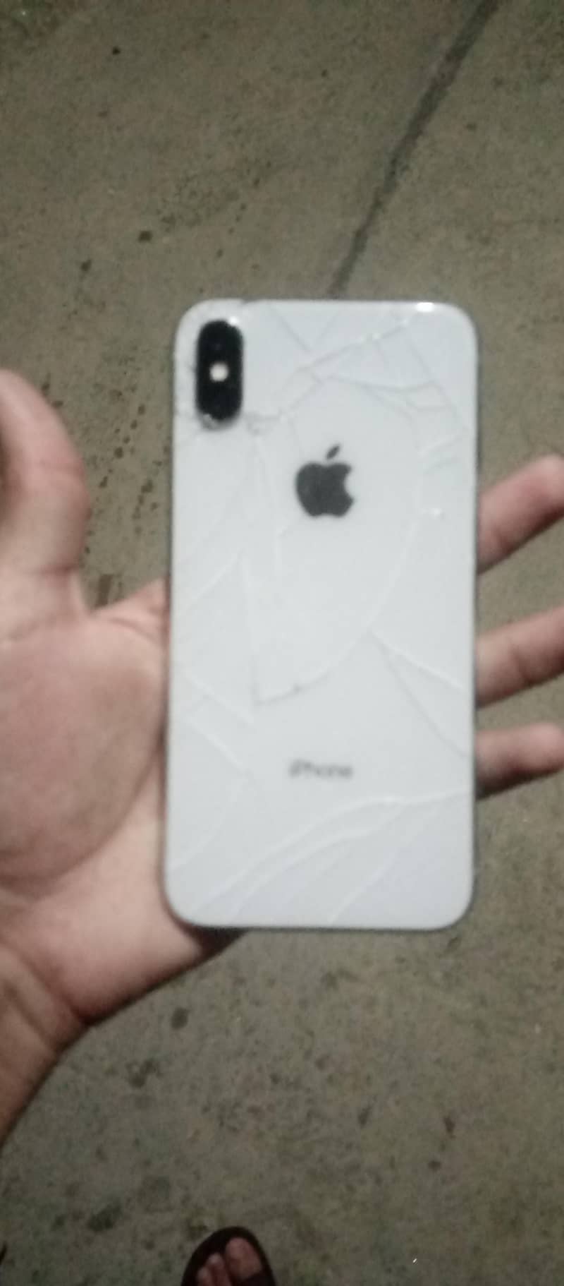 Apple iPhone X 4