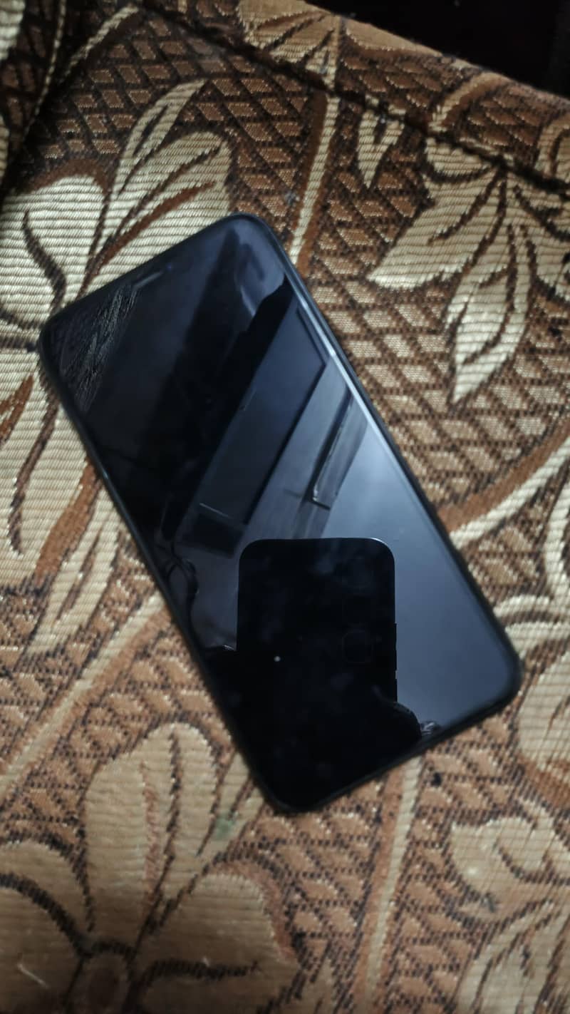 Apple iPhone 11 Pro 1