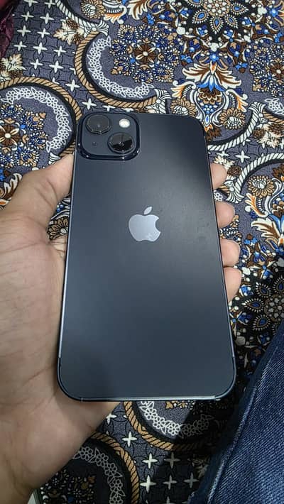 Apple iPhone 13 for Salee. . !!!!
