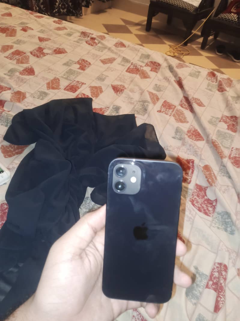 Apple iPhone 12 0