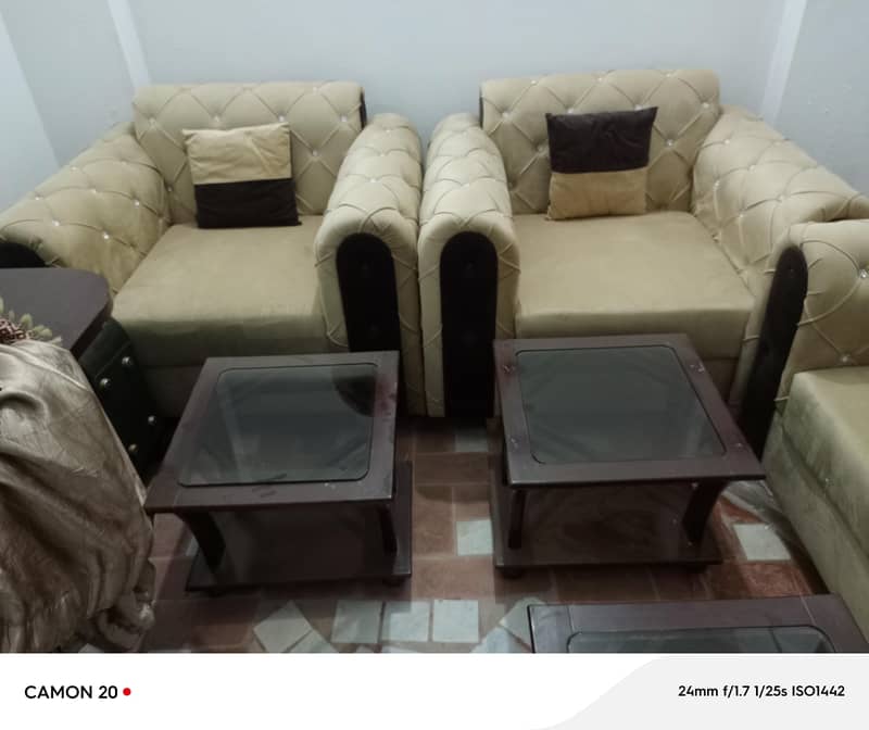 sofa set with table 4