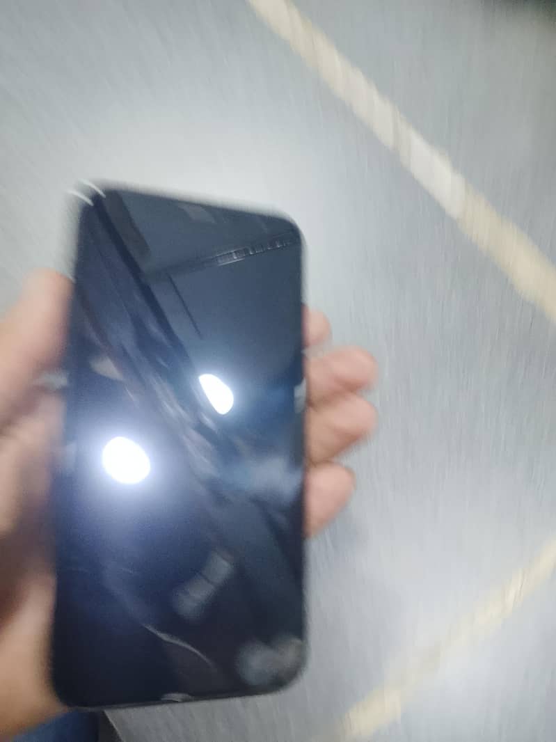 IPHONE 12 pro 4