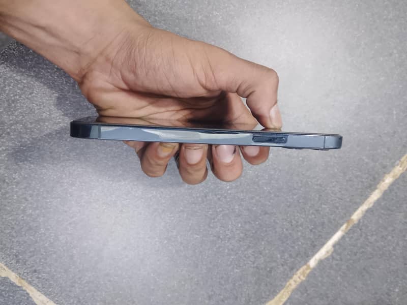 IPHONE 12 pro 5