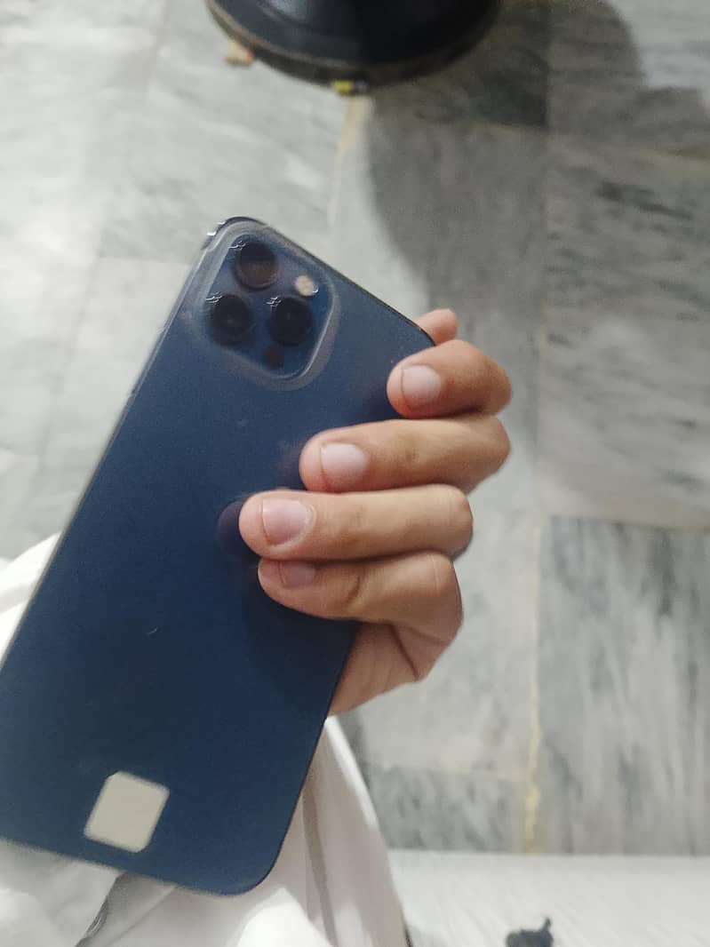 IPHONE 12 pro 6