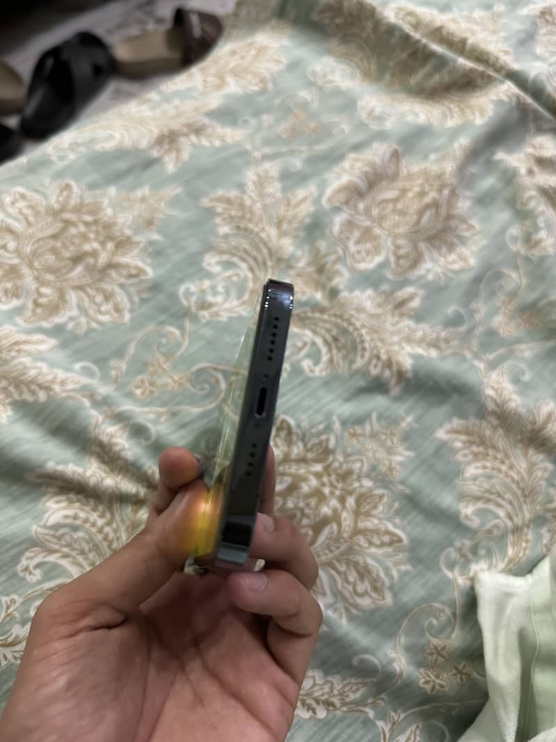 Apple iPhone 12 Pro Max 5