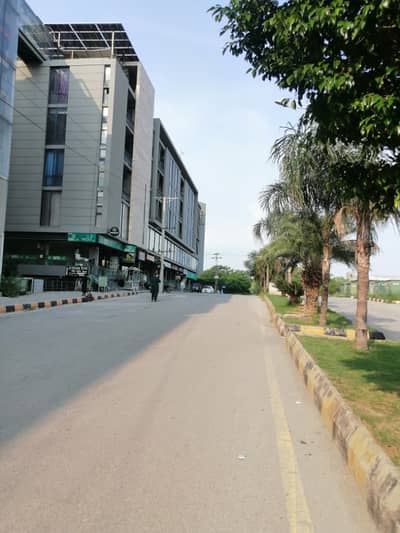 Commercial plaza available for rent peshawar road