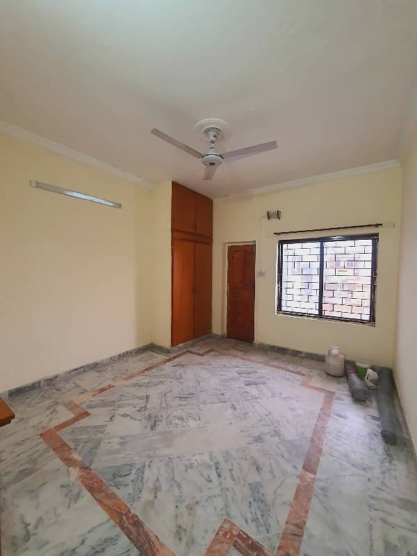 Upper Portion For Rent 7