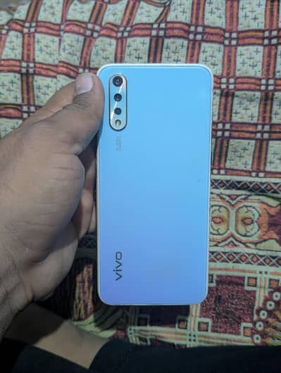 Vivo S1