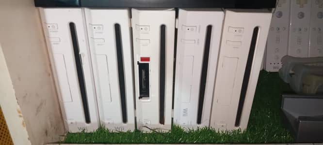 Nintendo Wii Console – Complete Set