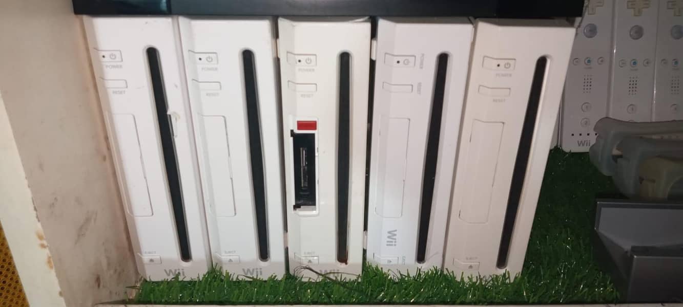 Nintendo Wii Console – Complete Set 0
