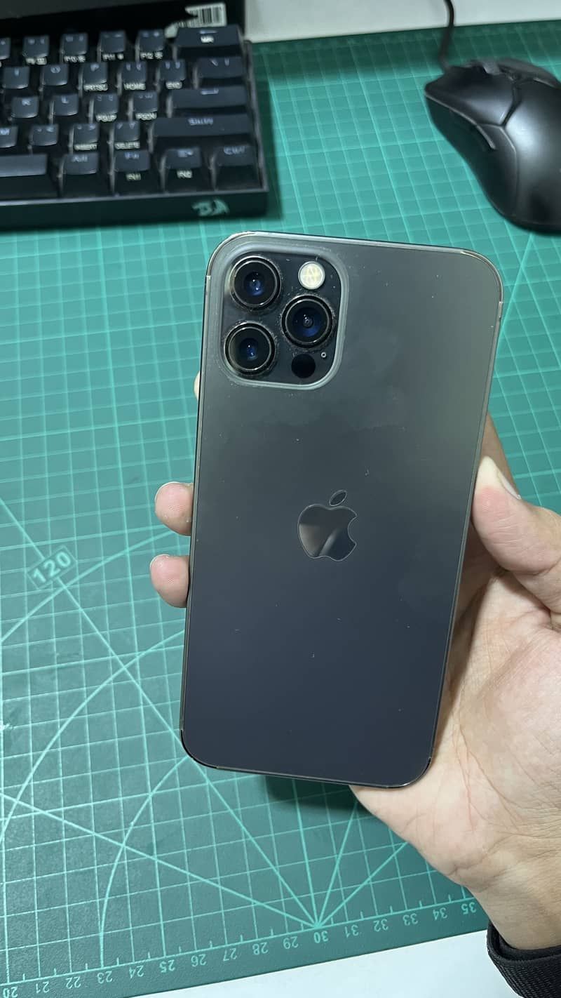 Apple iPhone 12 Pro 2