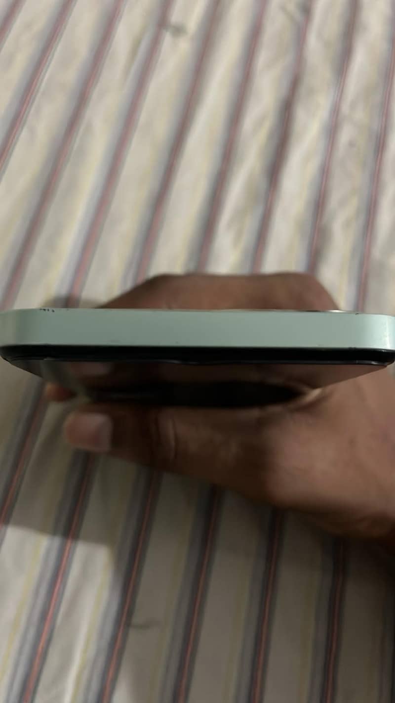 Realme C35 9