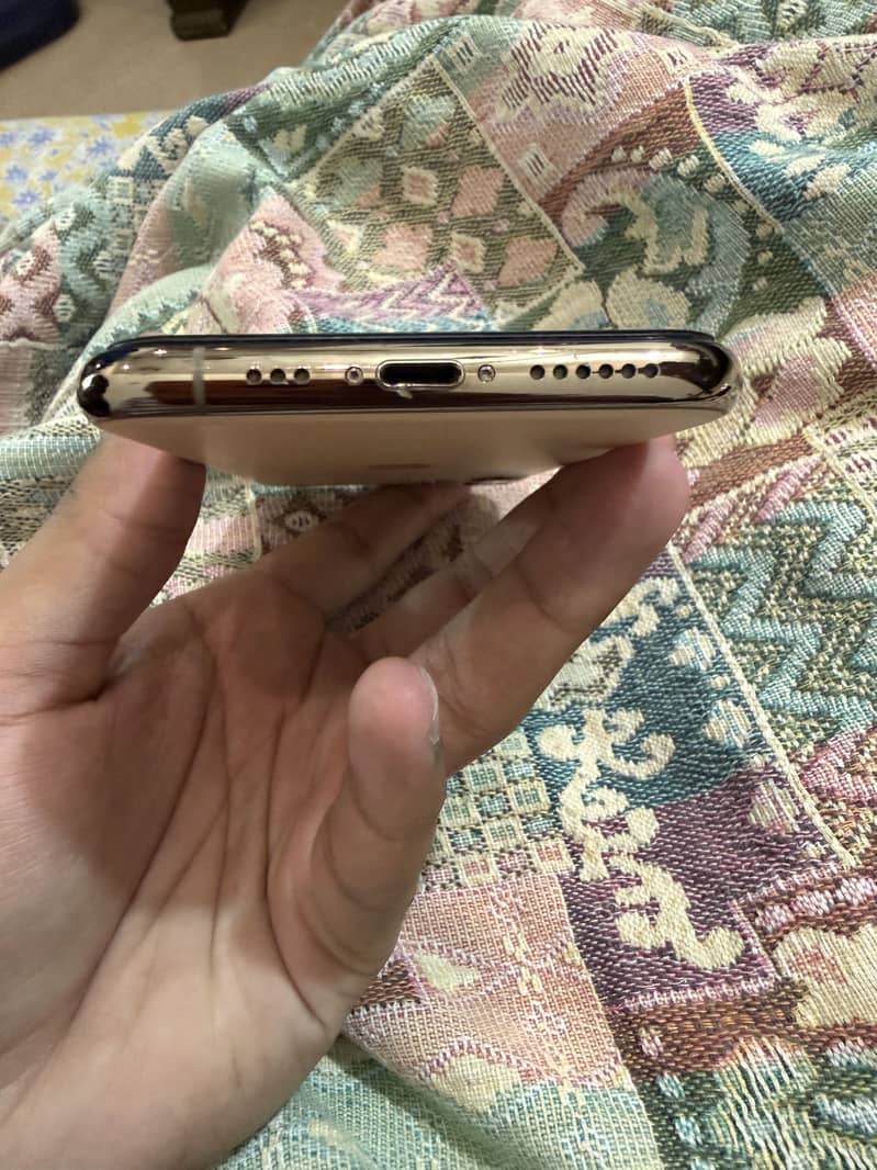 Apple iPhone 11 Pro 3
