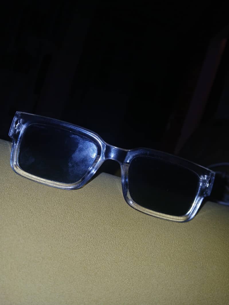 GOOD GLASES 1