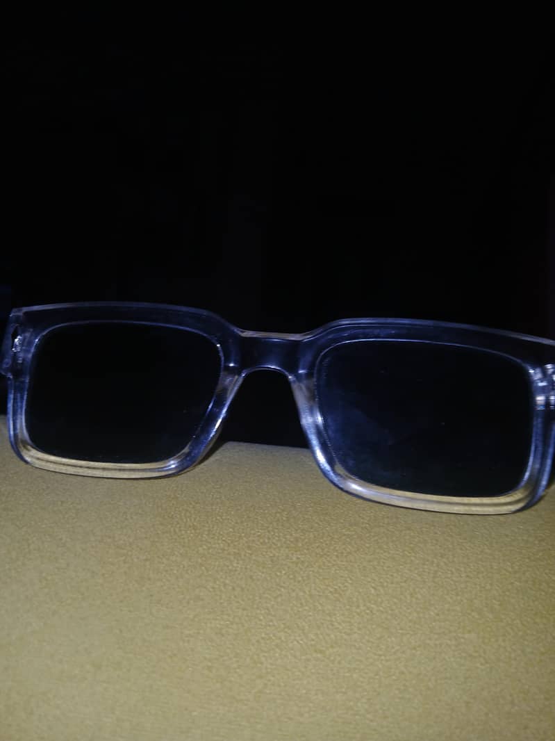 GOOD GLASES 2