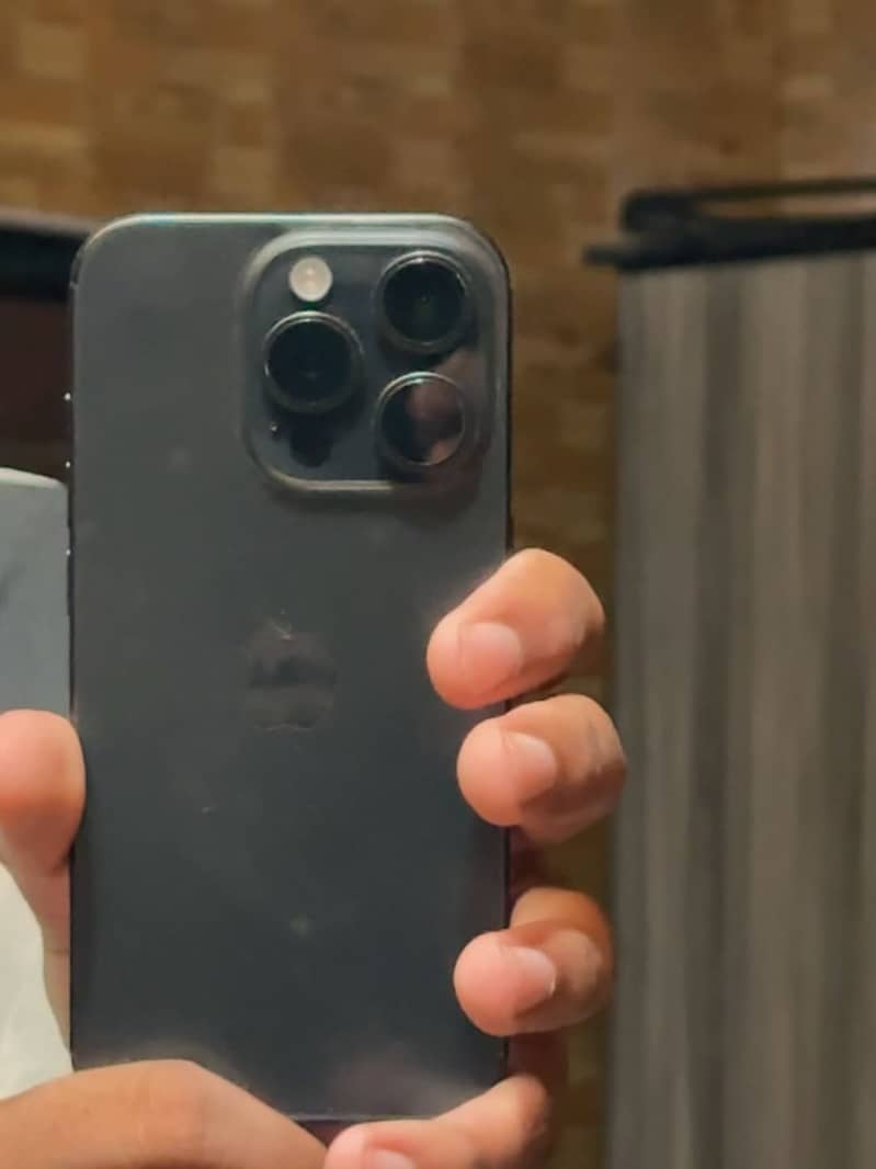 Apple iPhone 15 Pro 1
