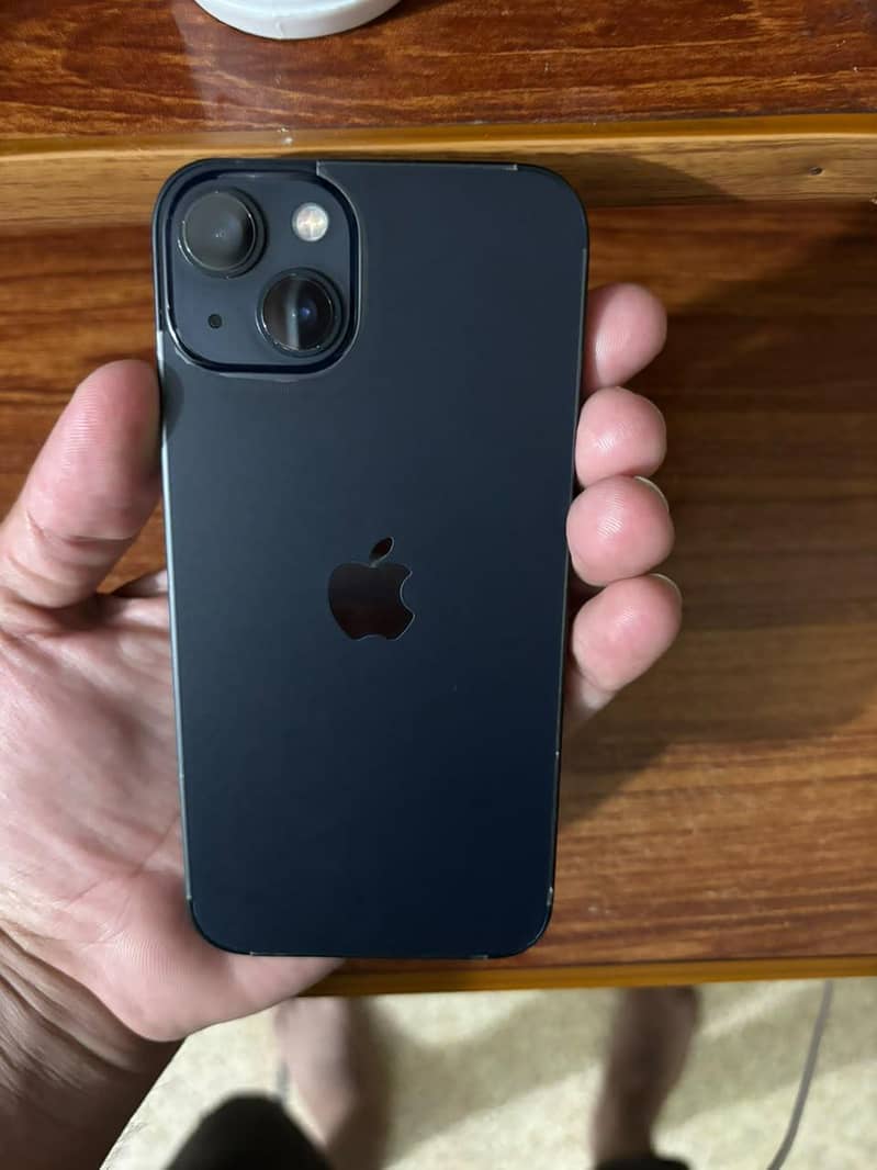 Apple iPhone 13 1