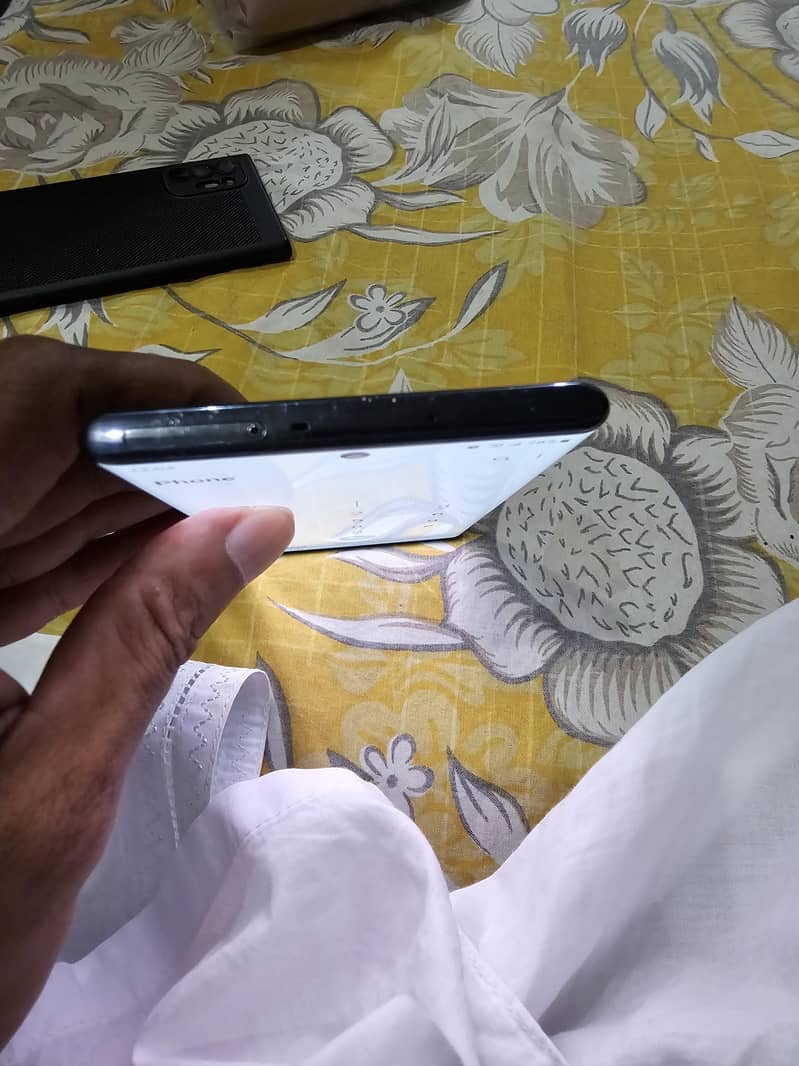 Galaxy Note 10+ 8