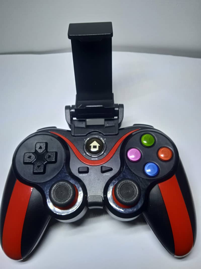 T3 Wireless Bluetooth Gaming Controller / Gamepad - 10/10 1