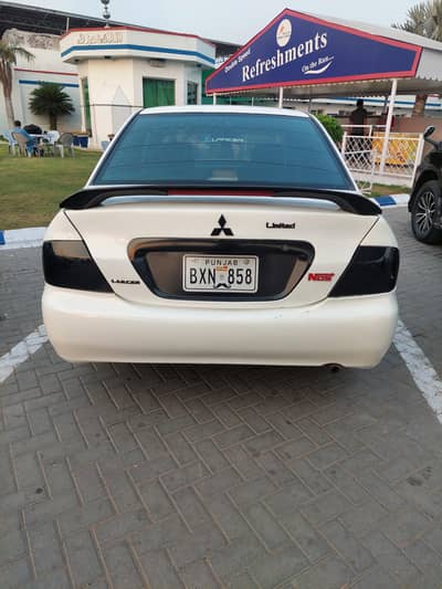 Mitsubishi Lancer 2004