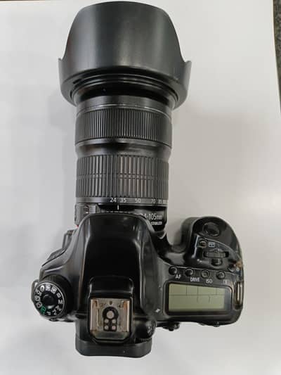 Cannon 80D DSLR camera with original charger strap battery lens