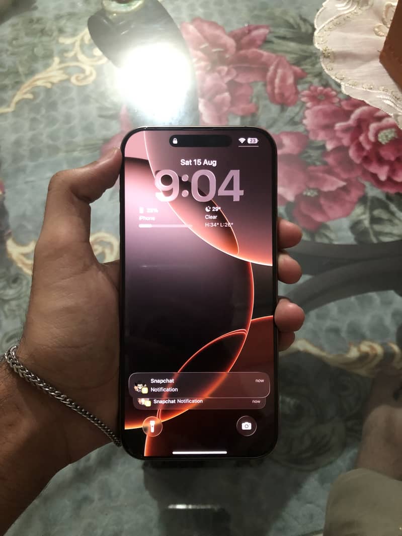 Apple iPhone 16 Pro Max 0