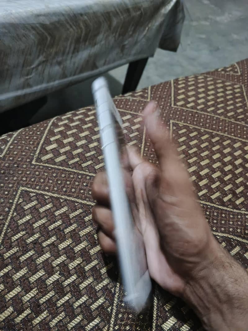 Apple iPhone 6S Plus 5