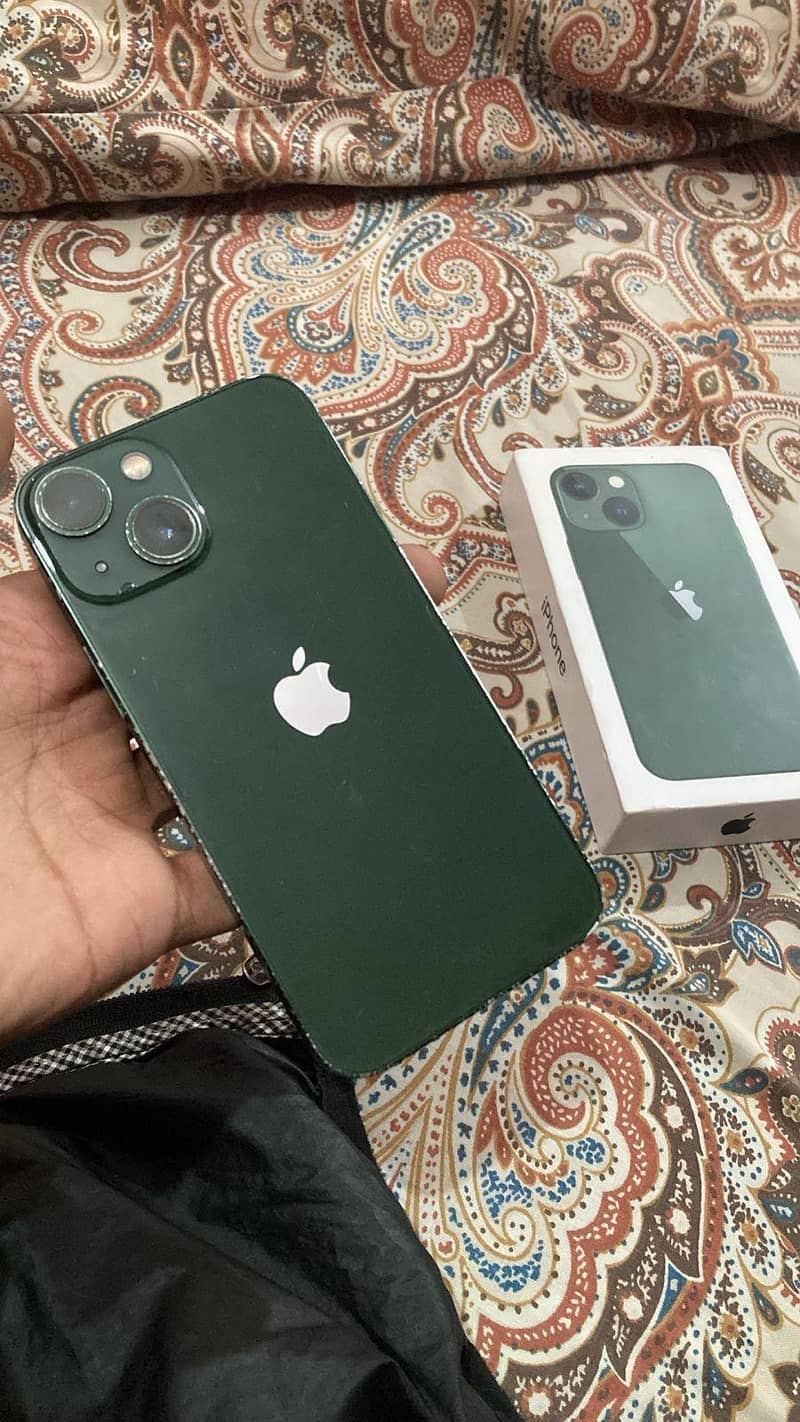 Apple iPhone 13 mini 0