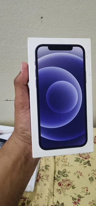 Apple iPhone 12