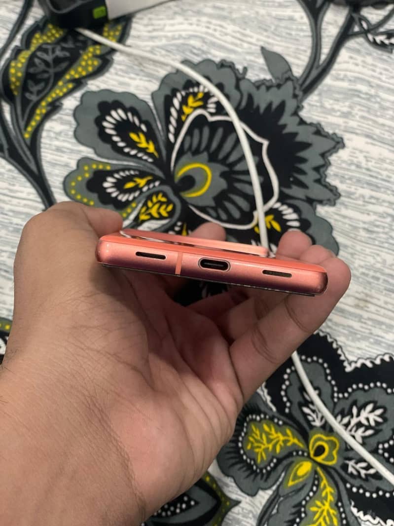 Google Pixel 7a 4