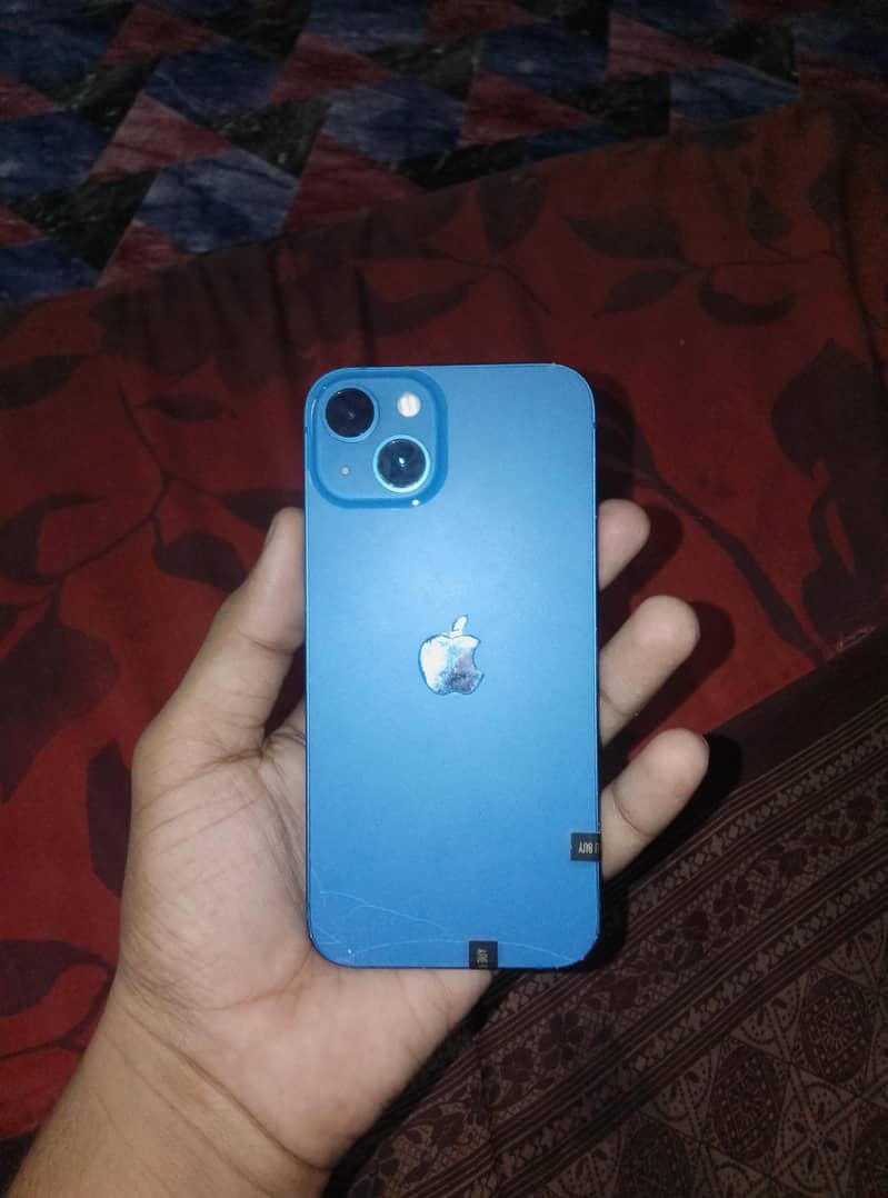 Apple iPhone 13 6