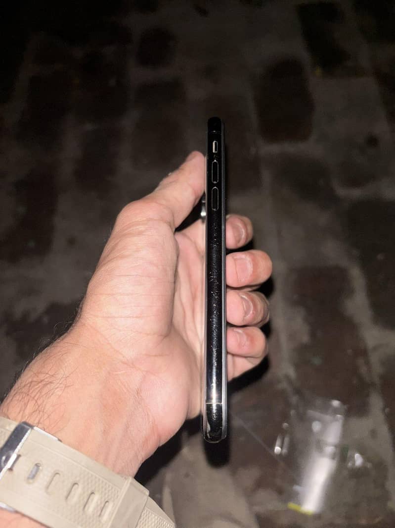 Apple iPhone X 2