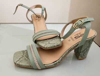 stylo 38 size heels sea green colour