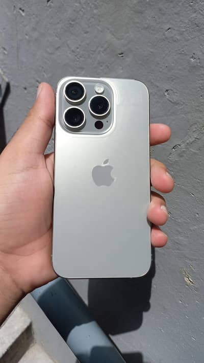 Apple iPhone 15 Pro
