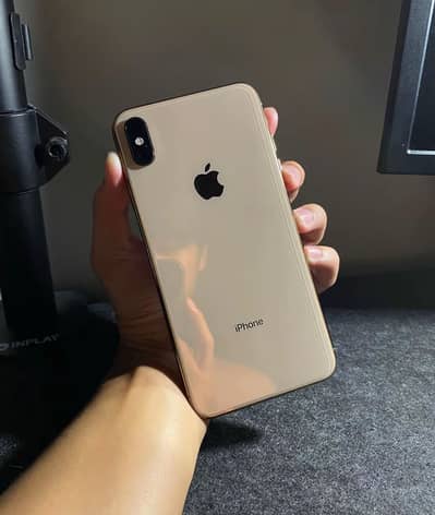 Apple iPhone XS Max . (WhatsApp 0334=8768=048)
