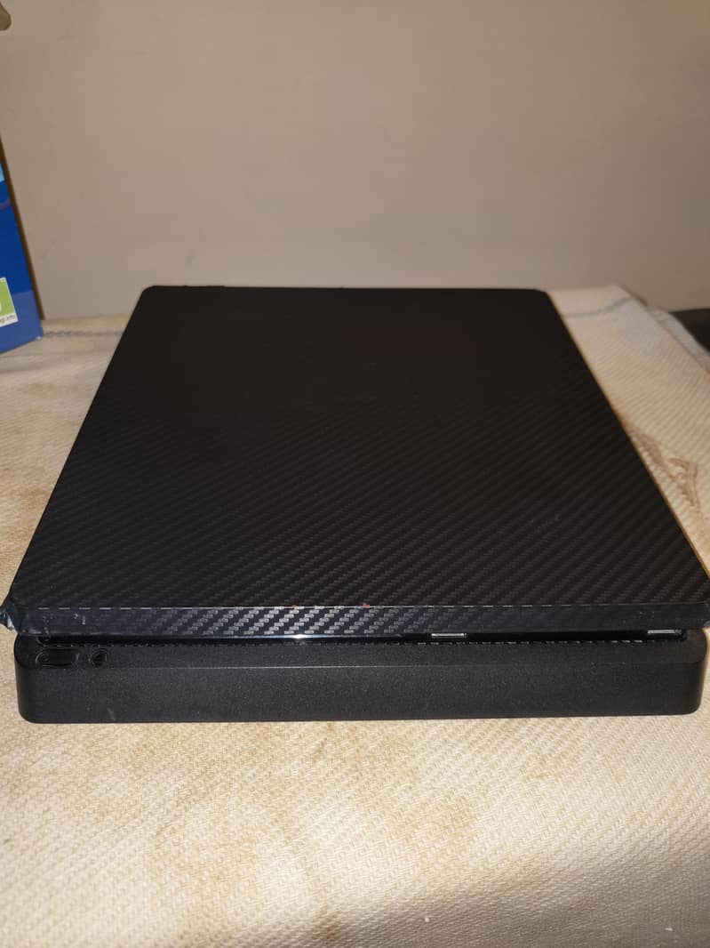 ps4 Slim 1
