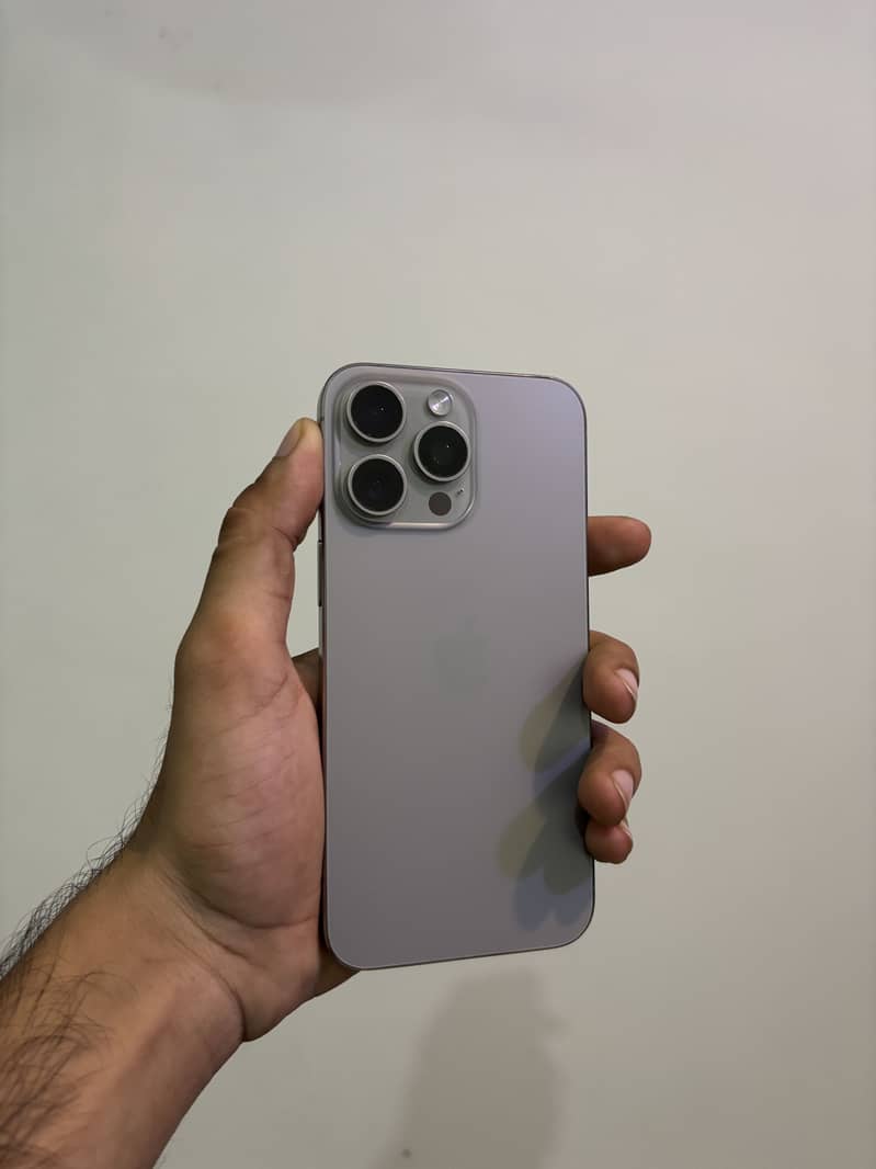 Apple iPhone 15 Pro Max 1