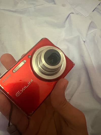 CASIO exlim Digi cam 7.2 megapixels Dm for more details