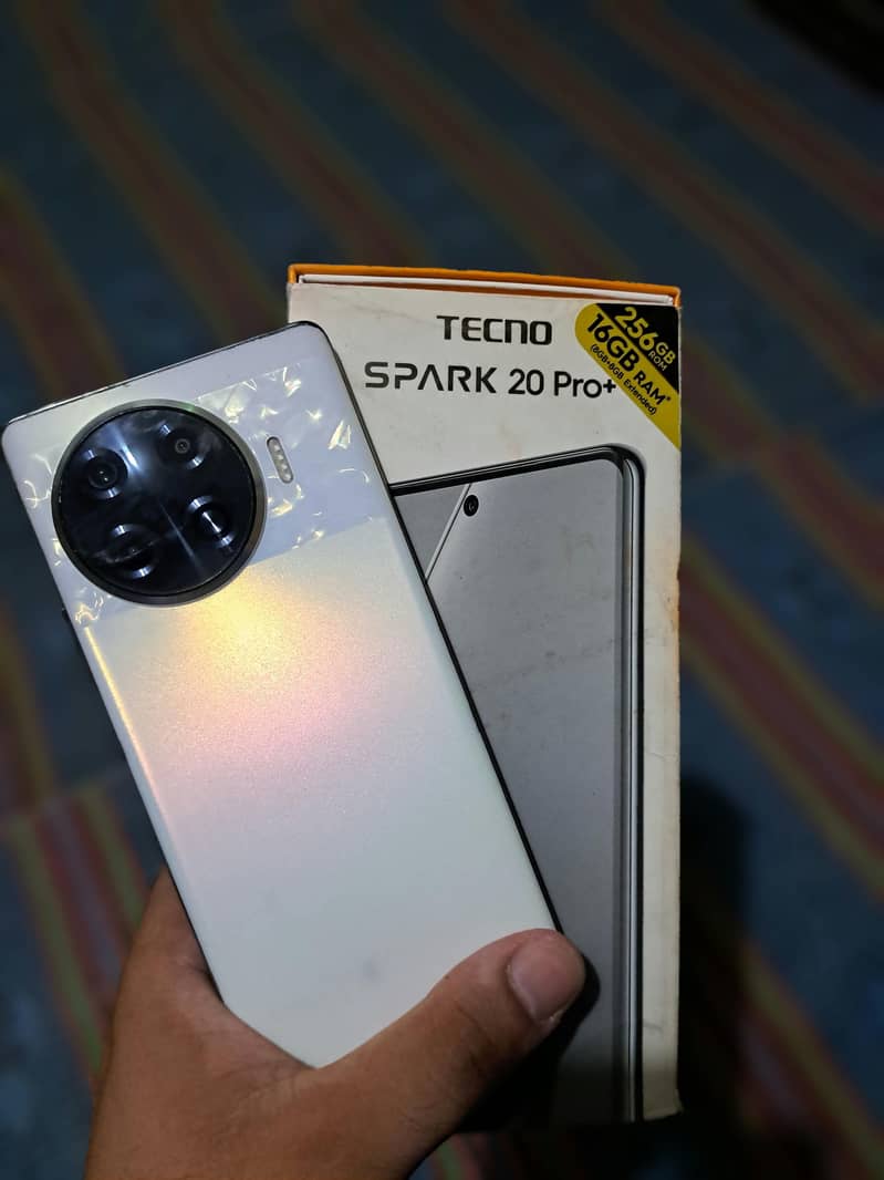 Tecno Spark 20 Pro Plus 0