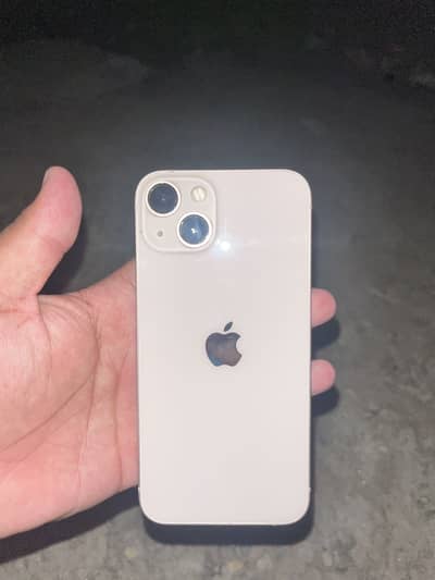 Apple iPhone 13