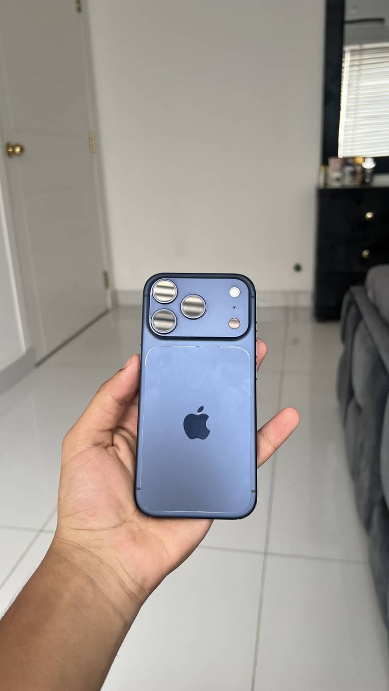 Apple iPhone 17 Pro 1