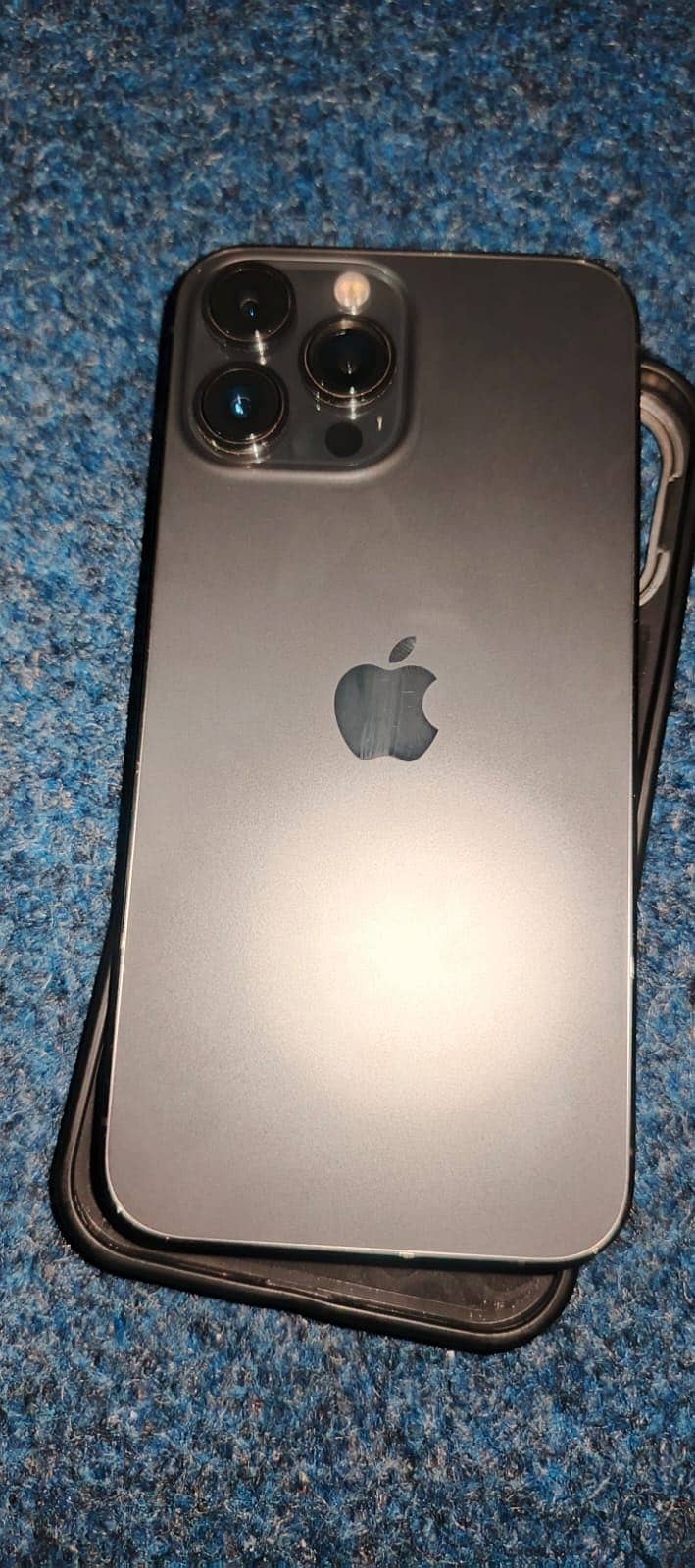 Apple iPhone 13 Pro Max 0