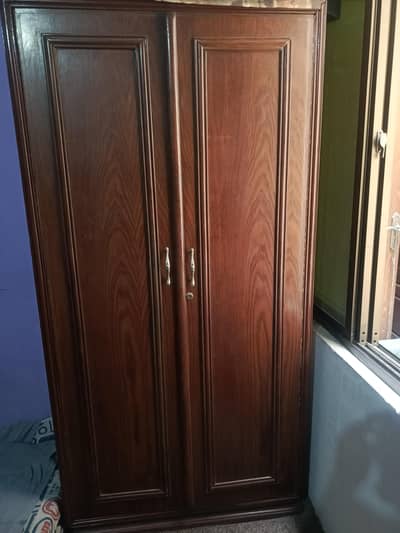 Almari  pure wood ( heavy ) No damage Good condition.