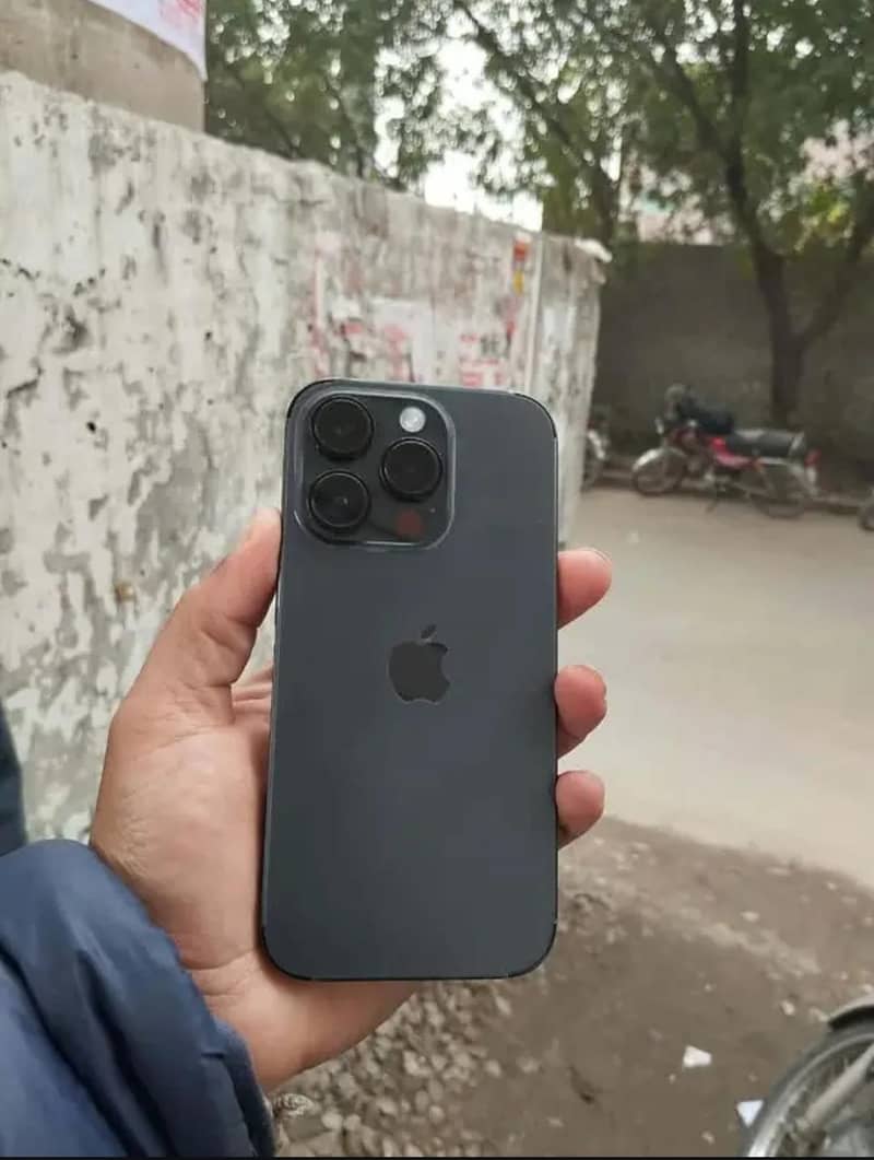 Apple iPhone 14 Pro 0