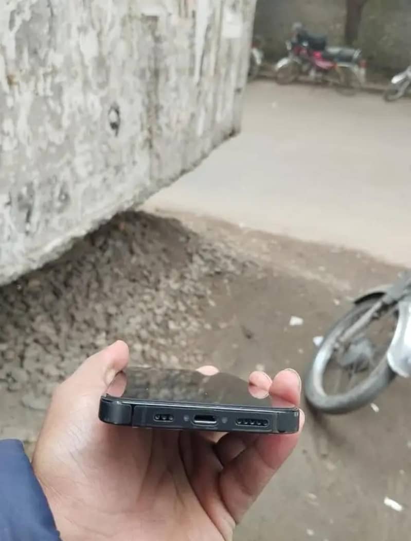Apple iPhone 14 Pro 4