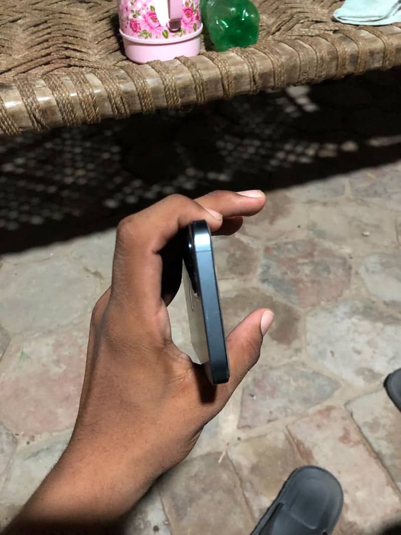 Apple iPhone 12 Pro 1