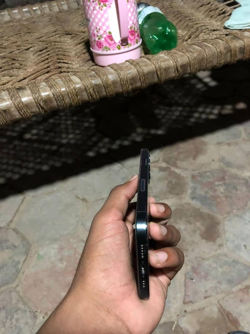 Apple iPhone 12 Pro 3