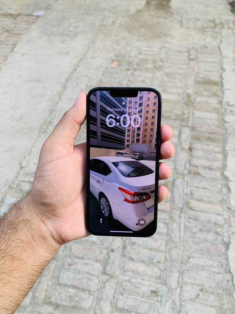 Apple iPhone 14 4