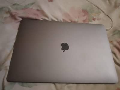 MacBook pro 2019 15inch