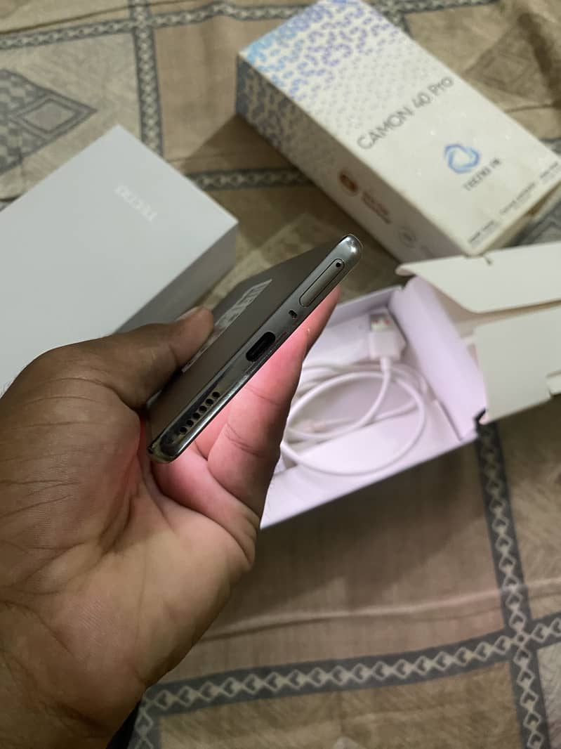 Tecno CAMON 40 Pro 2